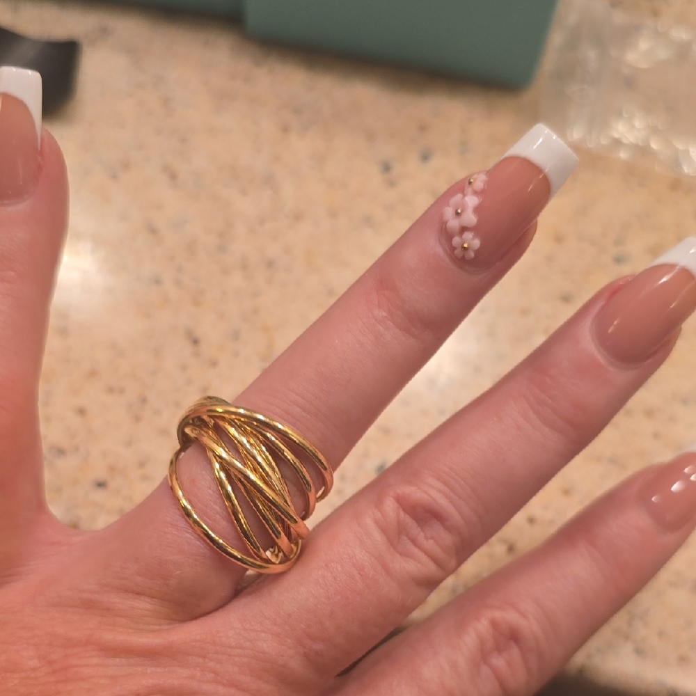 Elegant Gold-Tone Women's Ring In Sterling Silver New!